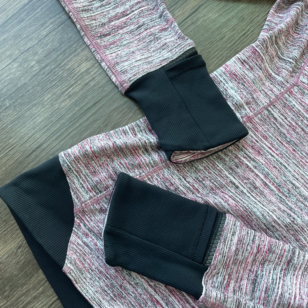 Lululemon Runderful 1/2 Zip - Picture 4 of 7